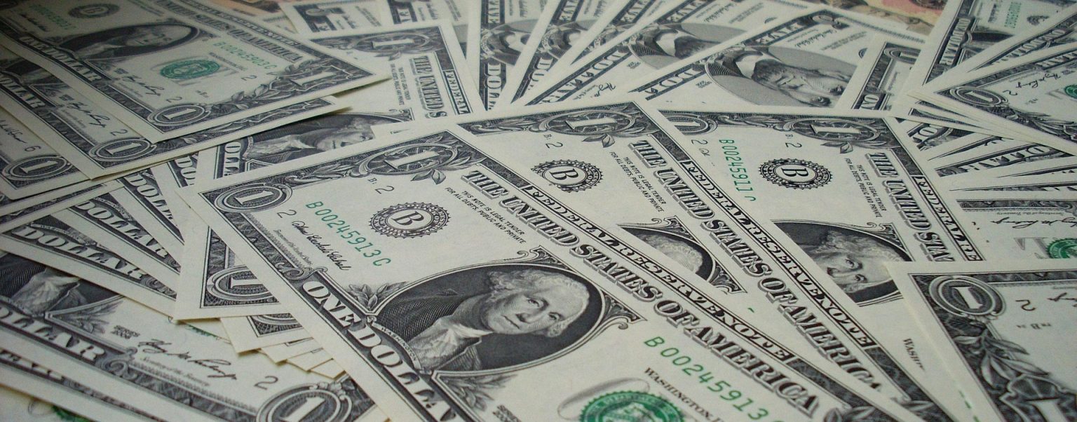 НБУ обновил курс валют на 13 октября: доллар вырос, евро подешевел