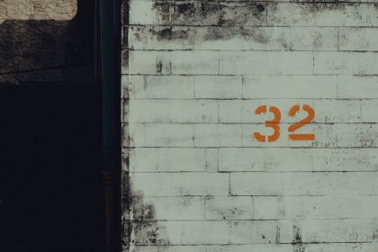 Число 32 в нумерологии: значение и влияние на судьбу