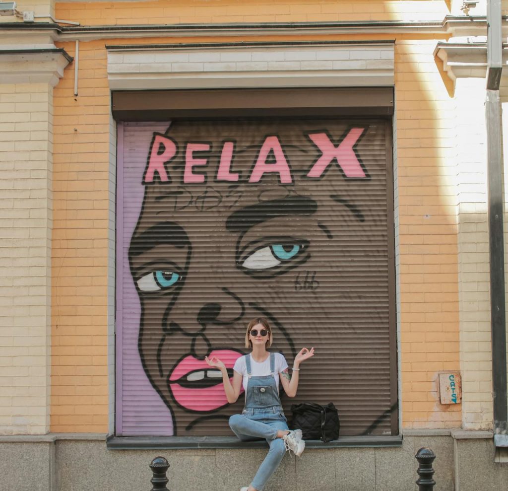 Что такое &laquo;вайб&raquo; в сленге: значение слова, происхождение и примеры использования в речи