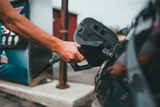 Цена на бензин, дизель и газ в Украине август 2026: прогноз и что изменится