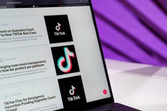 Как посмотреть историю просмотров в TikTok 2026: пошаговая инструкция для телефона и ноутбука
