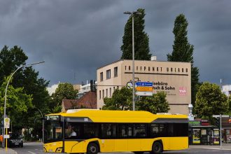 К чему снится автобус мужчине и женщине: значение и толкование сна по соннику