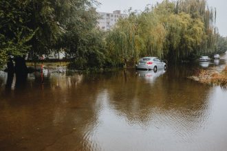 К чему снится наводнение мужчине и женщине: значение и толкование сна по соннику