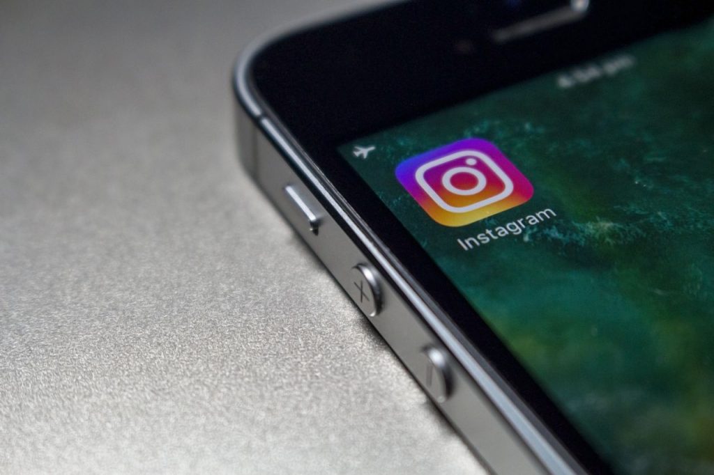 Instagram разрешит публиковать видео до 90 минут: новая функция Features бросает вызов YouTube