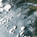 Дым от лесных пожаров над Амазонией на снимке спутника NASA Aqua 12 октября 2026 года
